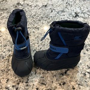 Kids size 10 navy blue Sorel snow boots